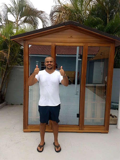 medical saunas with ahppy customer - 03