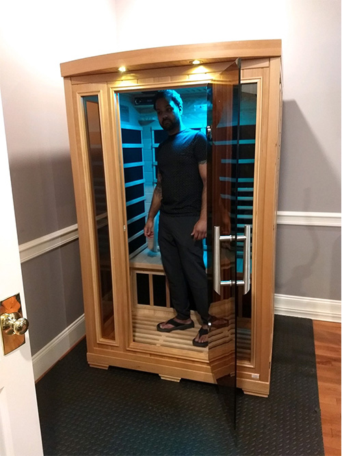 medical saunas with ahppy customer - 03