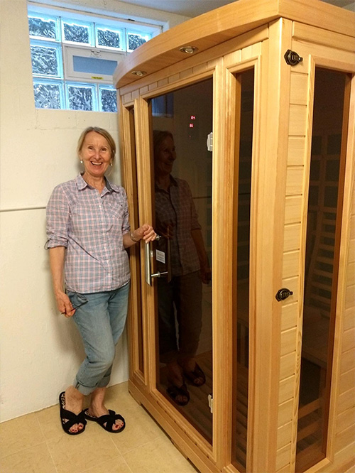 medical saunas with ahppy customer - 04
