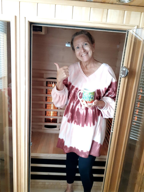 medical saunas with happy customer 81